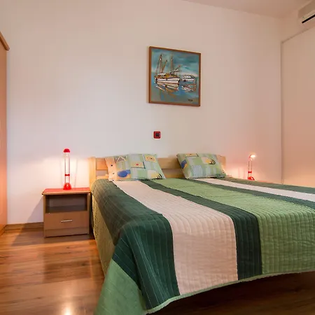 Nada 354 Apartamento Fažana