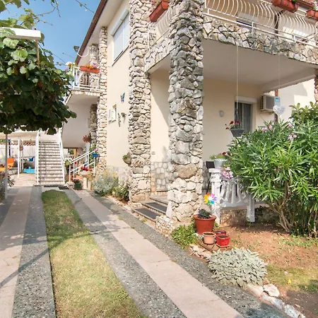 Nada 354 Apartamento Fažana