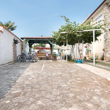 Apartamento Nada 354 *