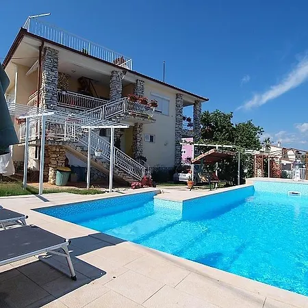 Apartment Nada 354 *